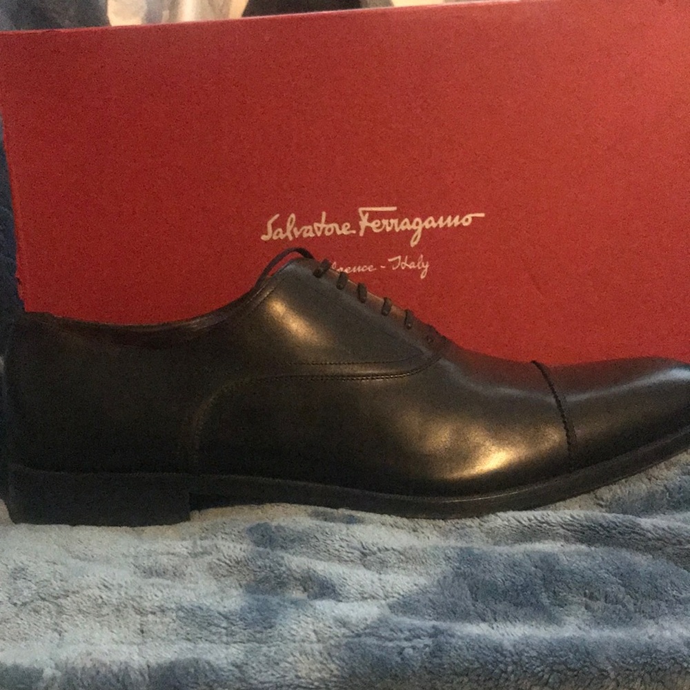 Salvatore Ferragamo Leather Oxford - Picture 4 of 5